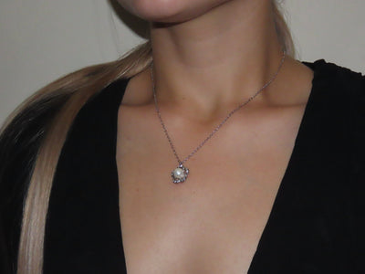 Pearl Flower Pendant Necklace - The Silver Goose SA