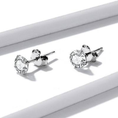 Dazzling Minimalist Stud Earrings - The Silver Goose SA