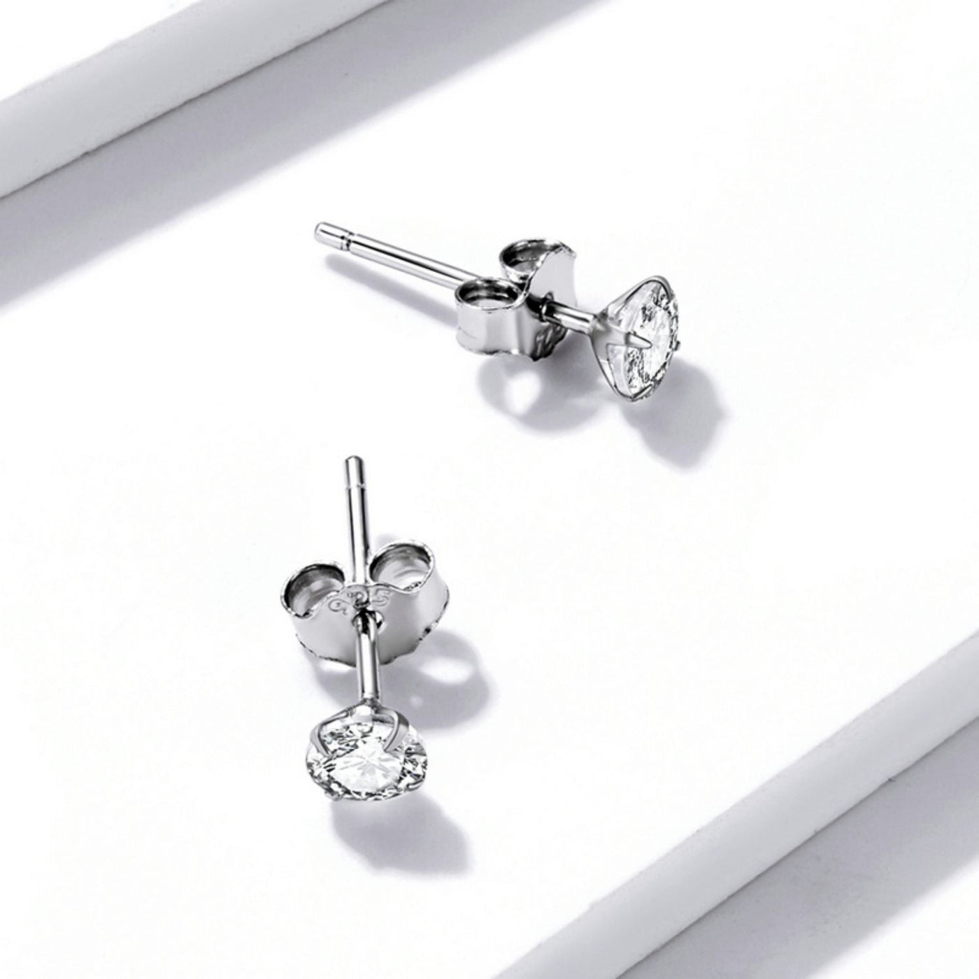 Dazzling Minimalist Stud Earrings - The Silver Goose SA