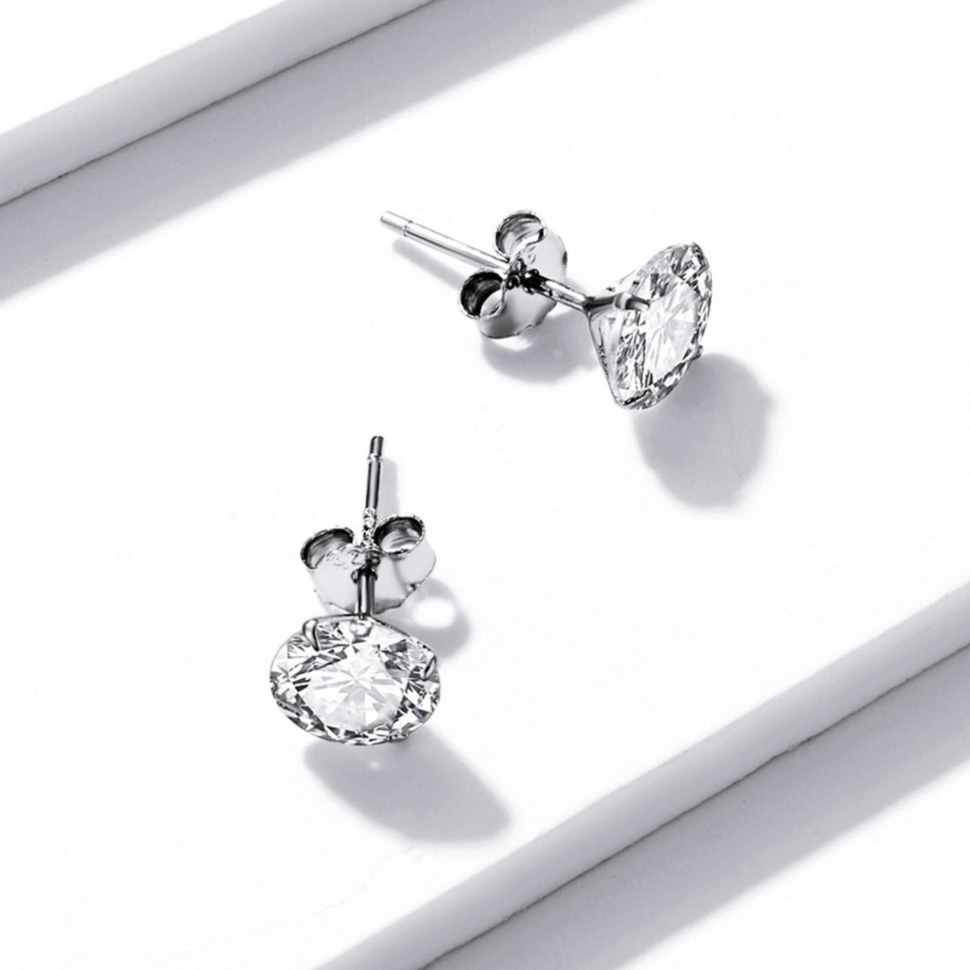 Dazzling Minimalist Stud Earrings - The Silver Goose SA