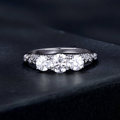 Hazel Moissanite Ring - The Silver Goose SA