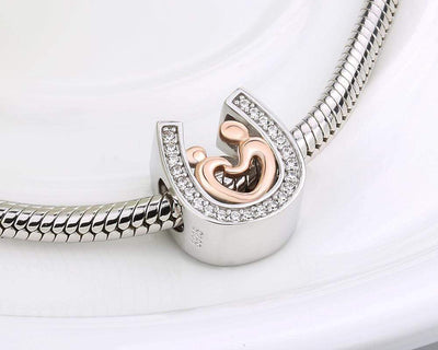 Horseshoe Hand in Hand Charm - The Silver Goose SA