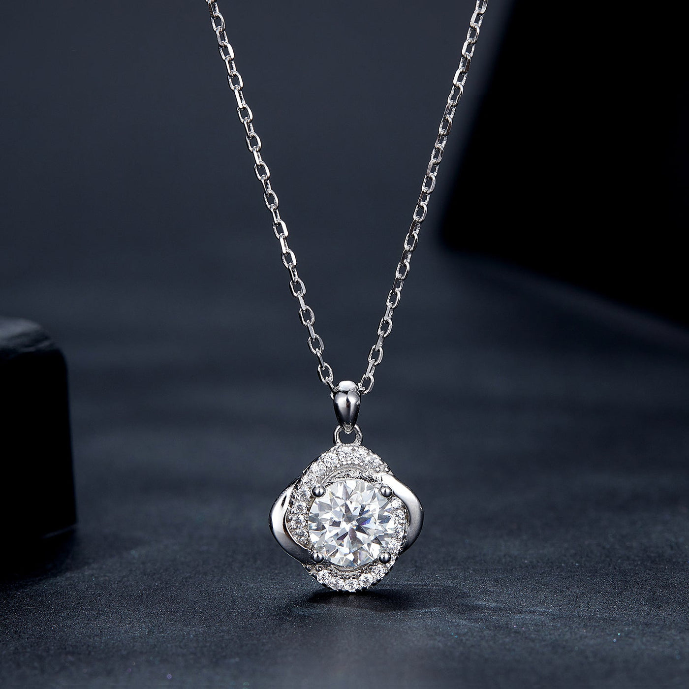 Jane Moissanite Pendant Necklace - The Silver Goose SA