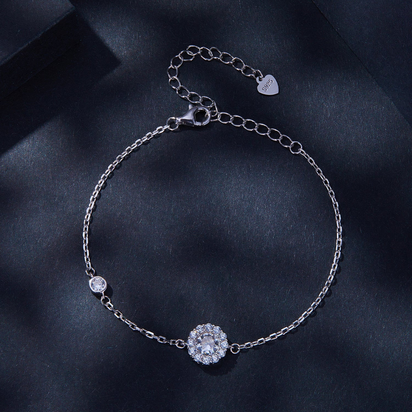 Lucy Moissanite Strand Bracelet - The Silver Goose SA