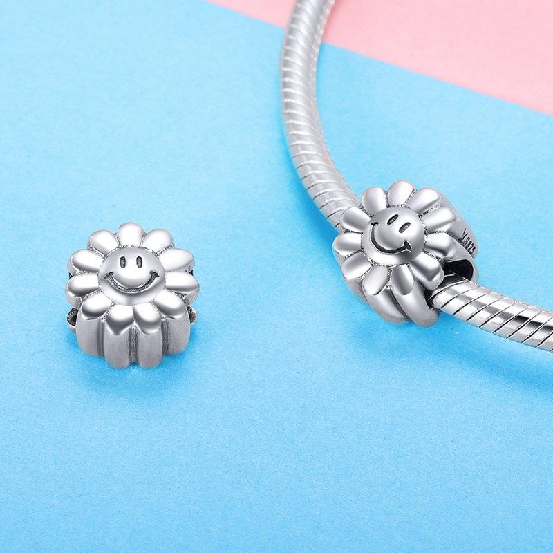 Smiling Sunflower Charm - The Silver Goose SA