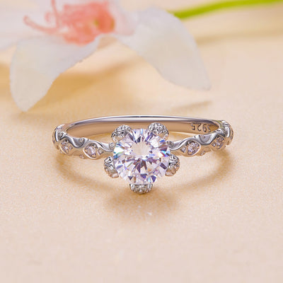 Vanessa Moissanite Ring - The Silver Goose SA